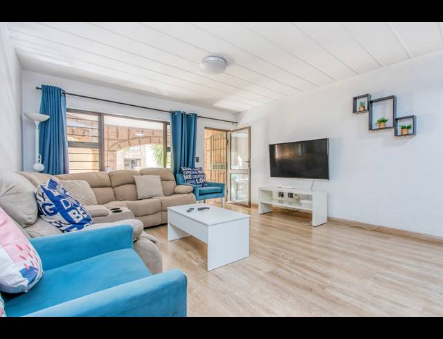 3 BEDROOM SECTIONAL TITLE TO LET IN MORNINGSIDE